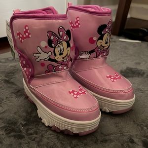 Minnie Mouse Snow Boots